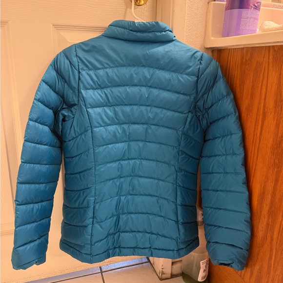 Patagonia jacket. It is good condition. - Picture 4 of 4